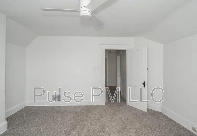 2730 Dakota Ave #B — Photo 11