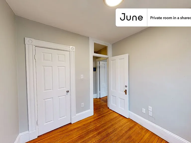 76 Easton St #A — Photo 4