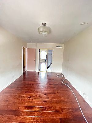 2nd image of 1409 E 100th St #2