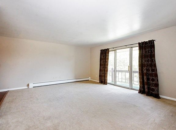 2nd image of 11004 S Keating Ave APT 3B