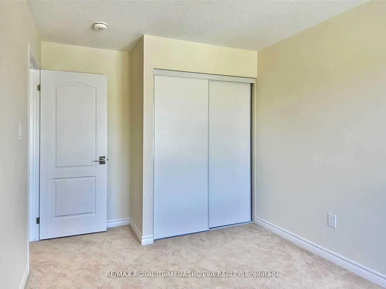 10 Heron Park Pl — Photo 26