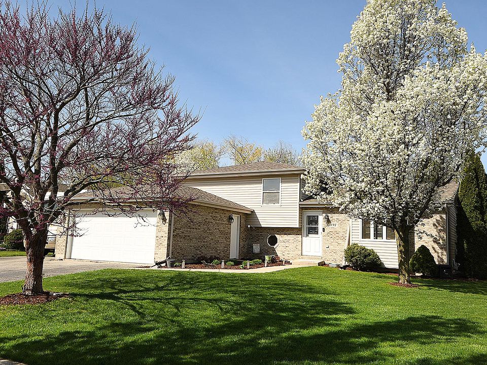 1st image of 891 Redwood Dr