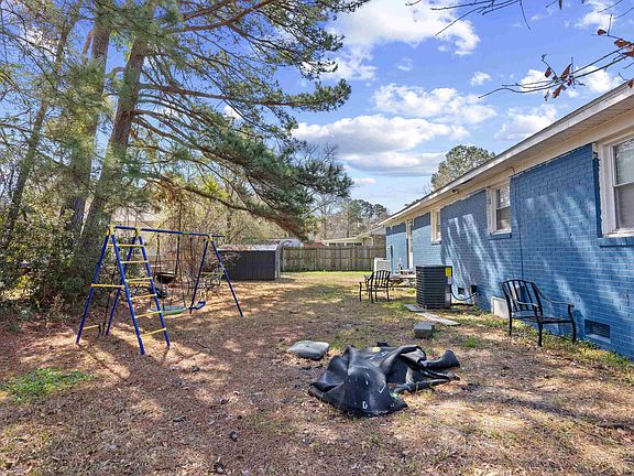 5th image of 604 Rusty Rd.