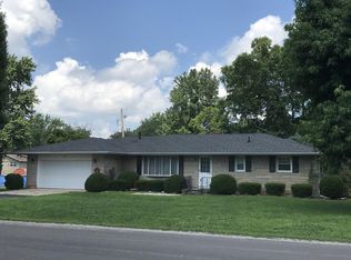 308 W 10th St, Neoga, IL 62447