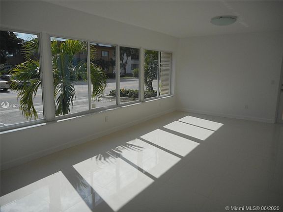 3rd image of 1035 94th St APT 5