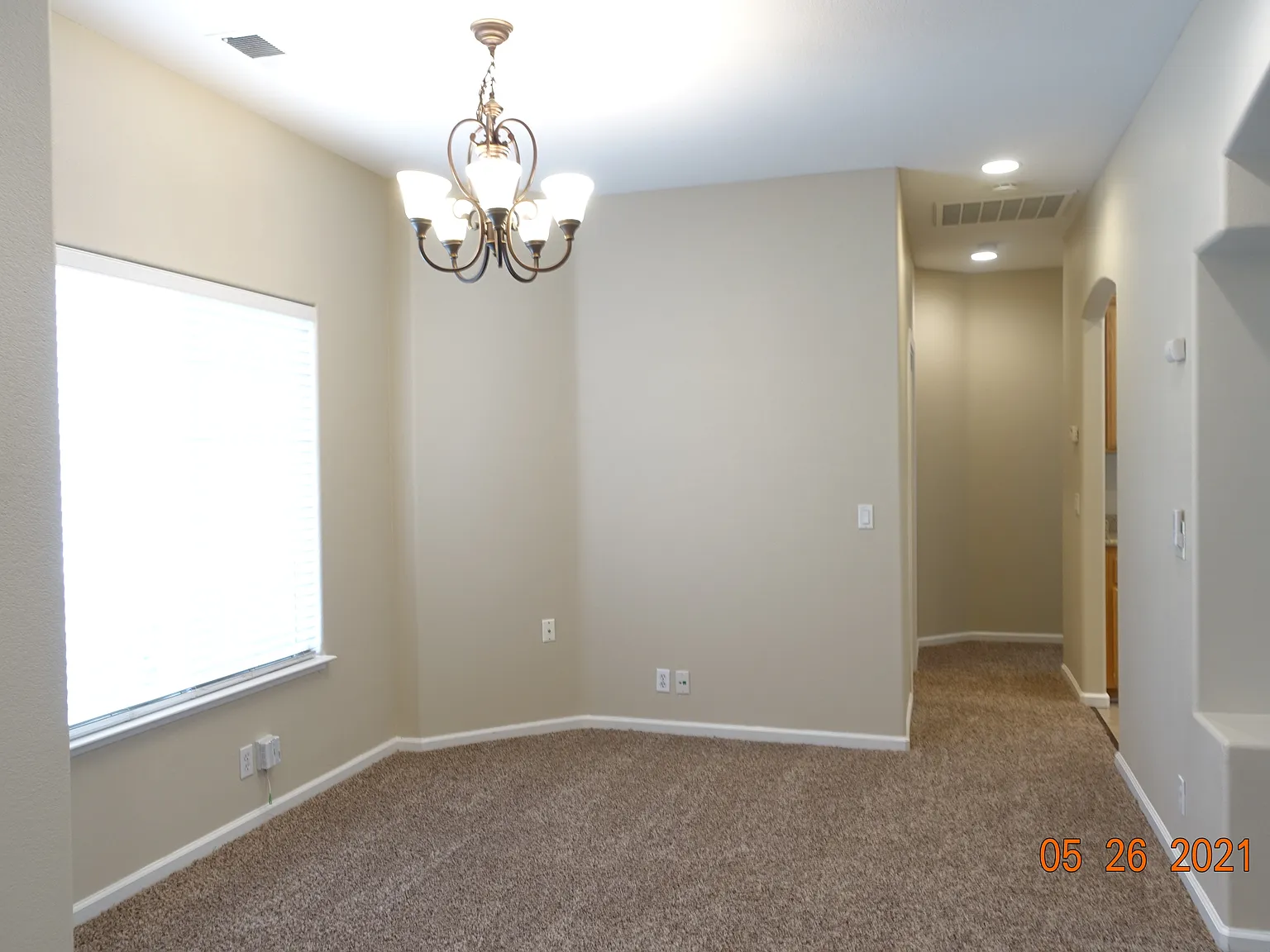 3 bed, 2.5 bath, 1251 sqft, $2,575 — Photo 3