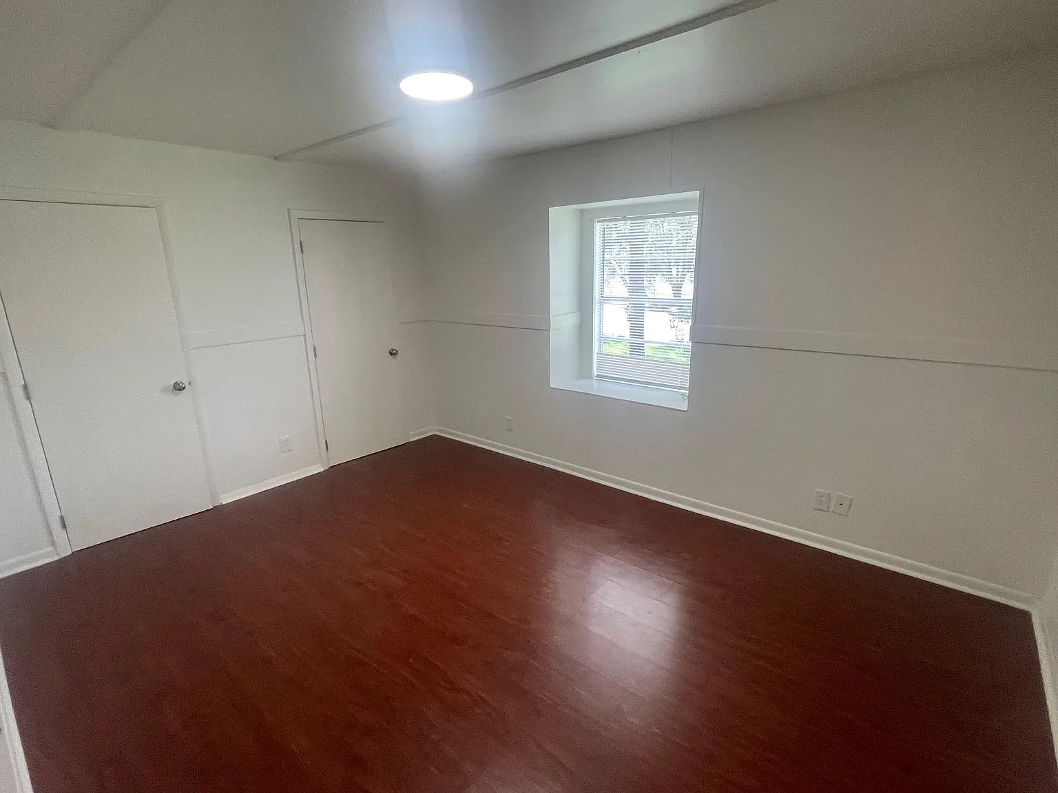 2 bed, 950 sqft, $1,075 — Photo 4