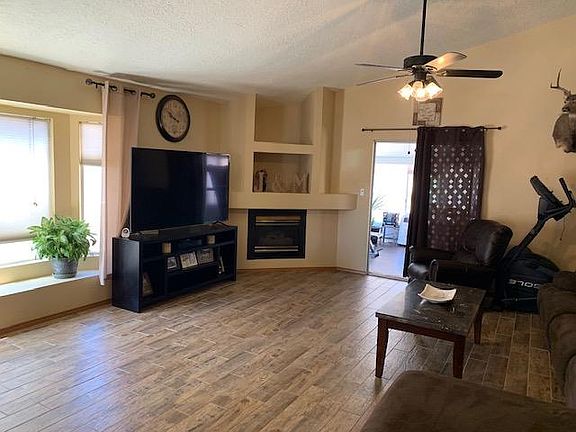 3rd image of 7715 Primrose Dr NW