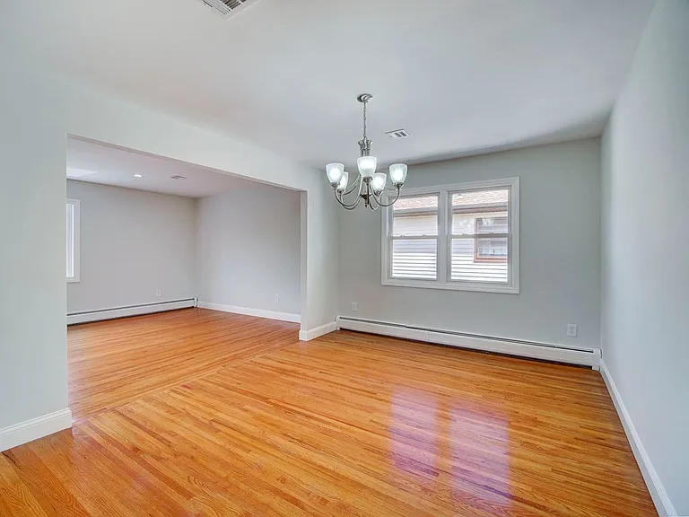 237 N 8th St #2 — Photo 7