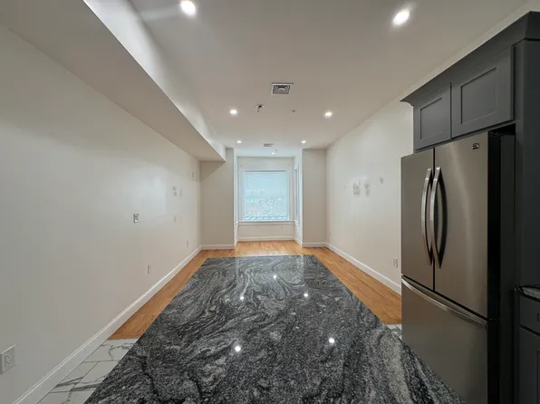 314 Warren St APT 2, Roxbury, MA 02119