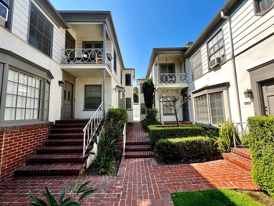 4044 Los Feliz Blvd #38-1/2