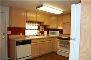 2nd image of 1605 Grandview Dr N Spc 49