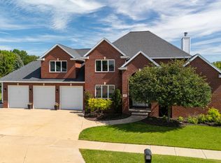 494 Windingbrook Dr, Oshkosh, WI 54904