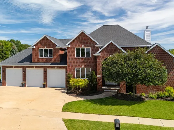494 Windingbrook Dr, Oshkosh, WI 54904