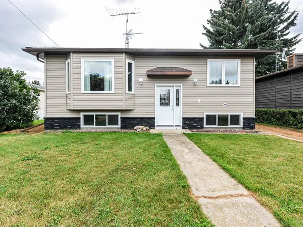 221 1st Ave NE, Alliance, AB T0B 0A0