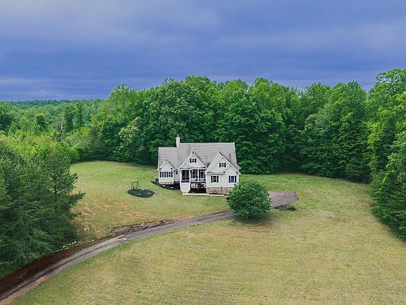 4th image of 6315 Little Acres Ln