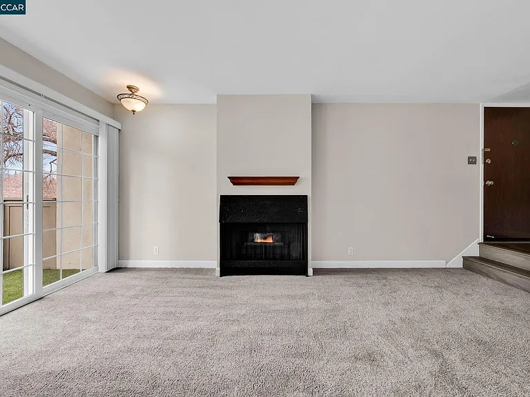 1812 Cole Ave #4 — Photo 8