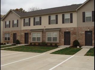 1257 Elm Tree Commons Ct, Moscow Mills, MO 63362