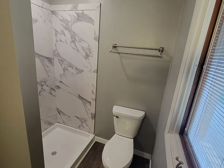 453 N Slade Ave — Photo 18