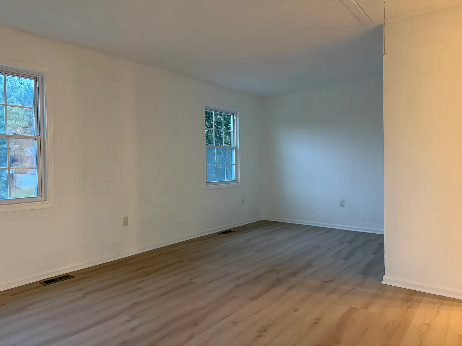 3 bed, 3.5 bath, 1560 sqft, $2,750 — Photo 4