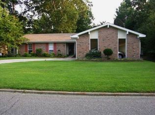2106 Shamrock Dr, Columbus, MS 39702