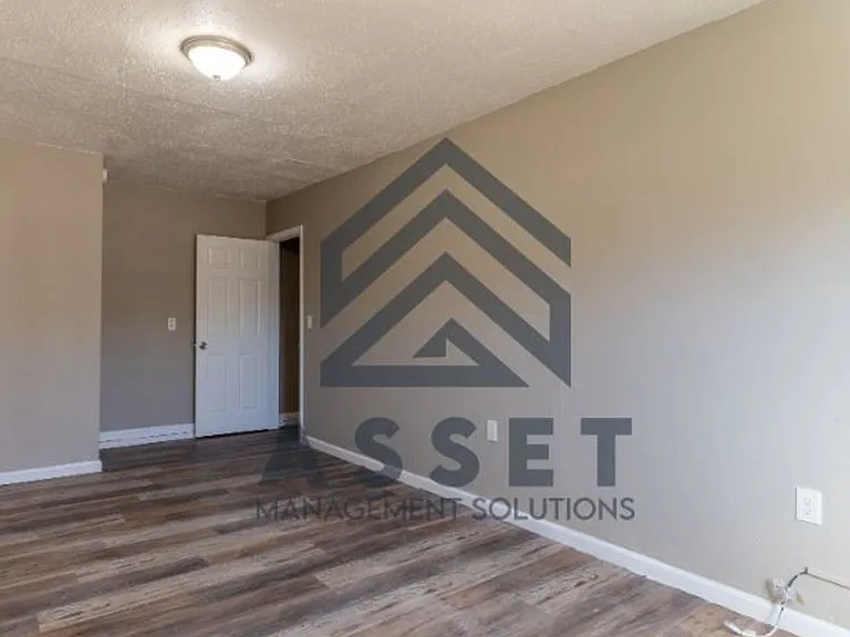 4613 Cinderella Dr — Photo 30