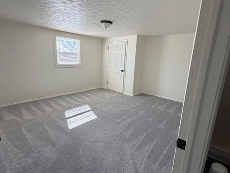 1351 Parrish Ave — Photo 8