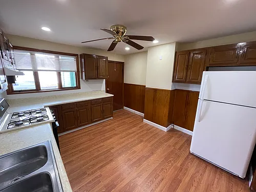 227 Holland St #2 Photo 1