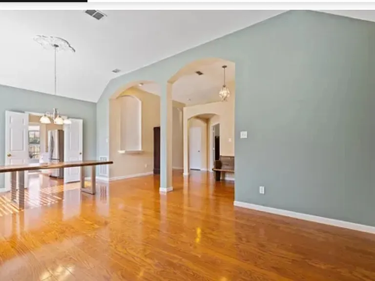 4100 Aldenham Dr — Photo 14