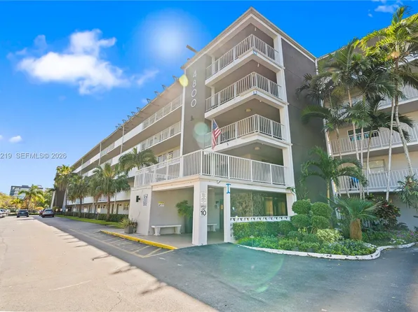 4800 Hillcrest Ln APT 408, Hollywood, FL 33021