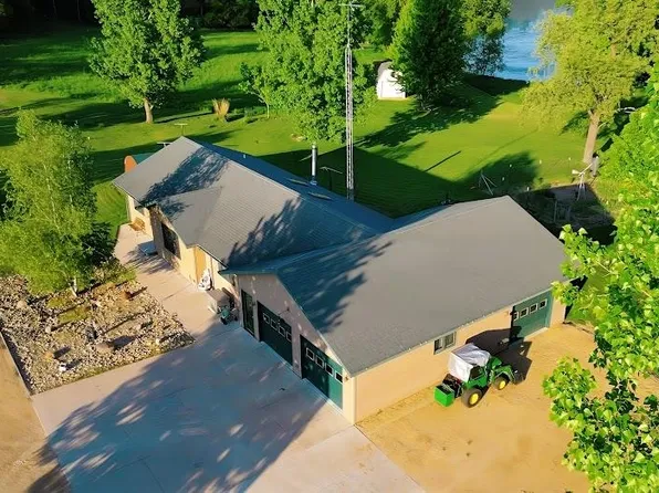 N7368 Elizabeth St, Cambria, WI 53923