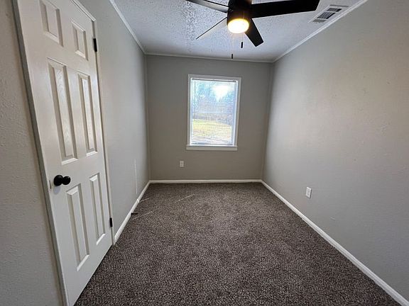 3rd image of 1267 Canfield Ave