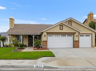 1677 Hayloft Pl, San Jacinto, CA 92582