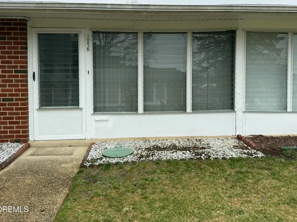 1021 Aberdeen Drive #E, Lakewood, NJ 08701