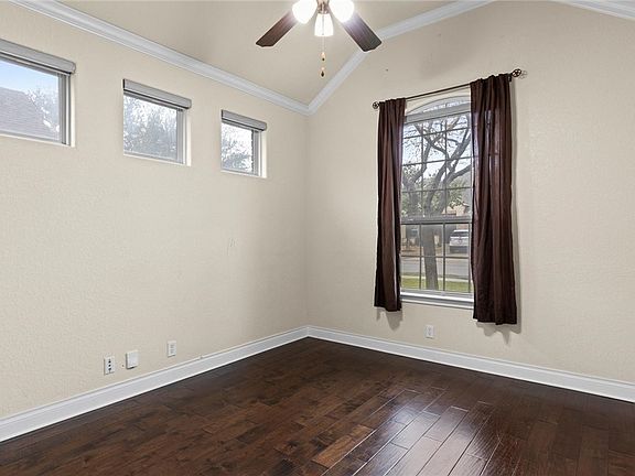 4th image of 1235 Hidden Cave Dr