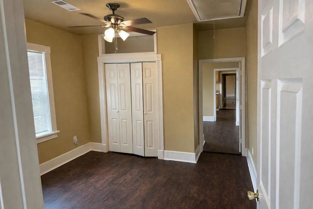 2434 Clouet St — Photo 4
