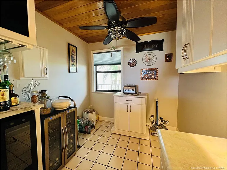 10044 S Ocean Dr #206 — Photo 10