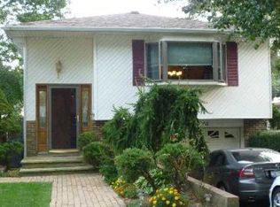 64 Koehl St, Massapequa Park, NY 11762
