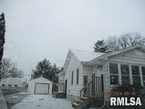4th image of 3911 S Granville Ave