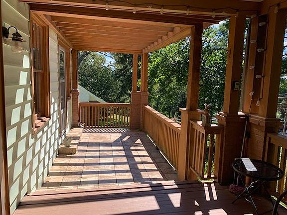 Side porch