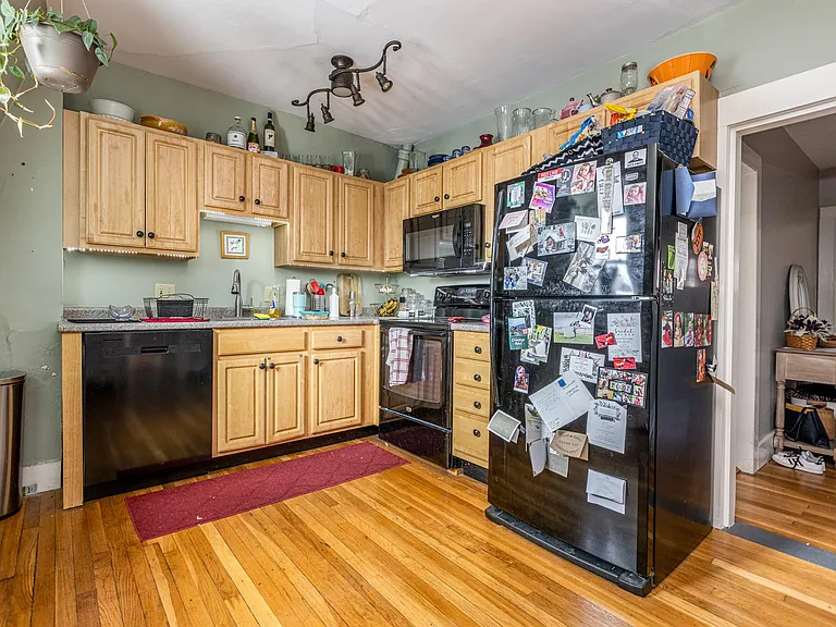 158 Danforth St #9 — Photo 12