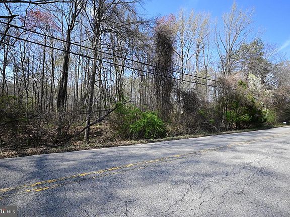 3rd image of 17811 Livingston Rd