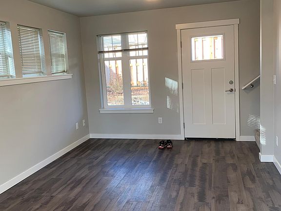 3rd image of 2803 Undine St