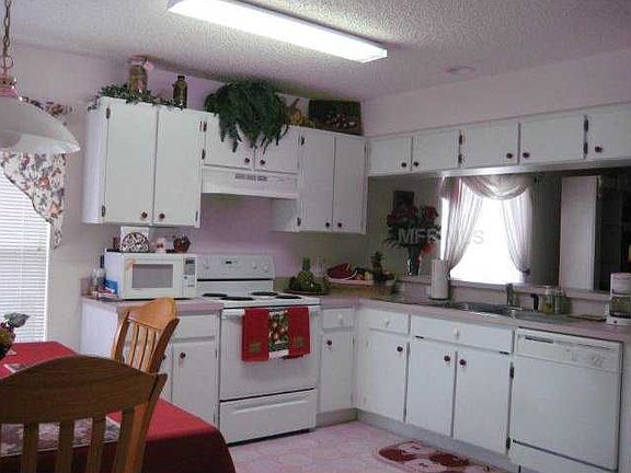 4th image of 9843 Morris Glen Way