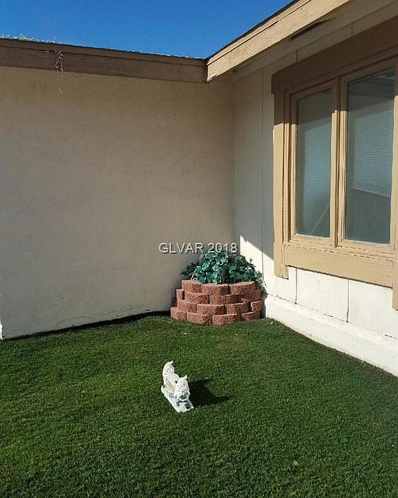 1st image of 5554 Corral Cir