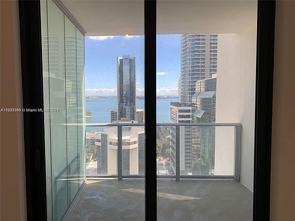 4th image of 1010 Brickell Ave #2202