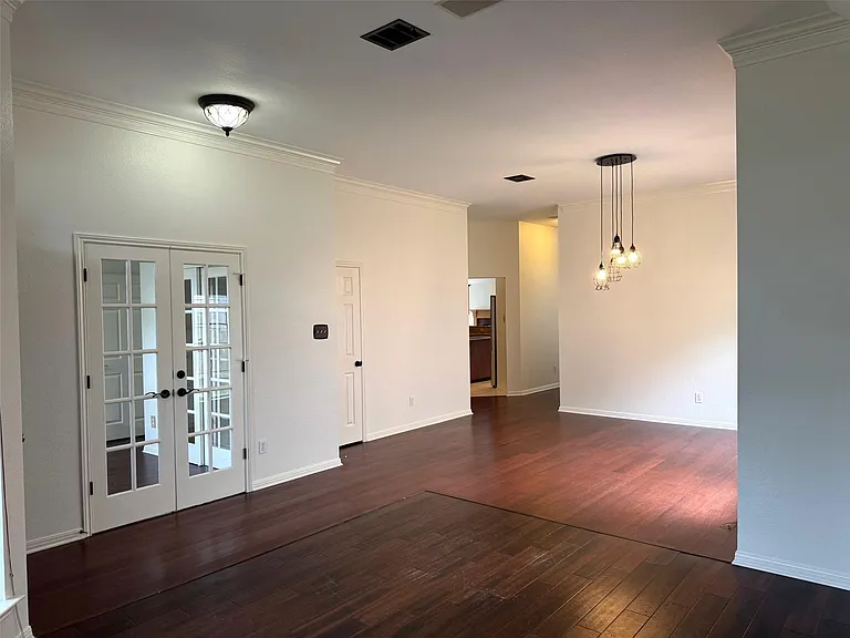 16101 W Dorman Dr — Photo 3