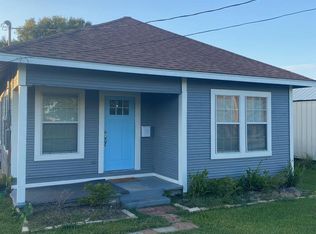 708 Boston Ave, Nederland, TX 77627