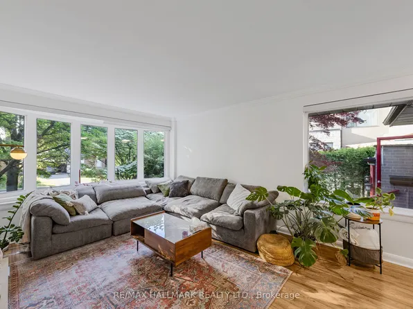80 Berkinshaw Cres, Toronto, ON M3B 2T2