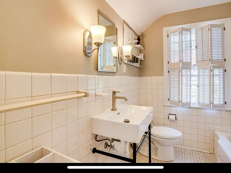 4704 Broad Brook Dr — Photo 8